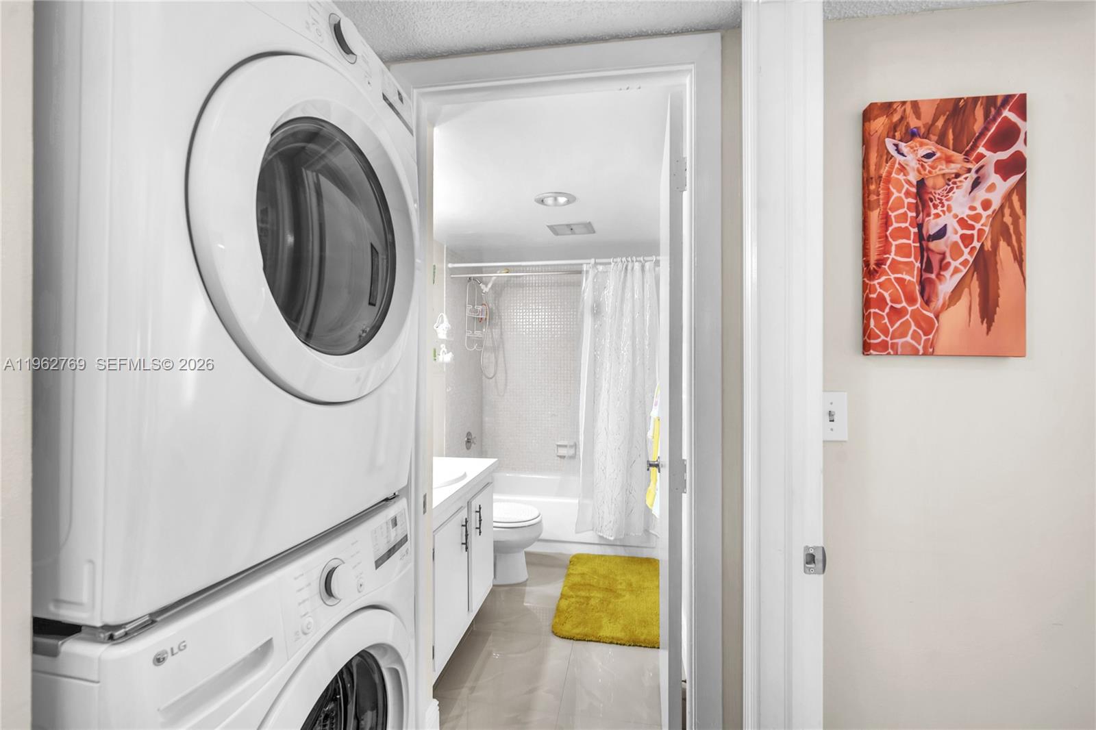 4160 Inverrary Dr #308 Lauderhill, FL 33319