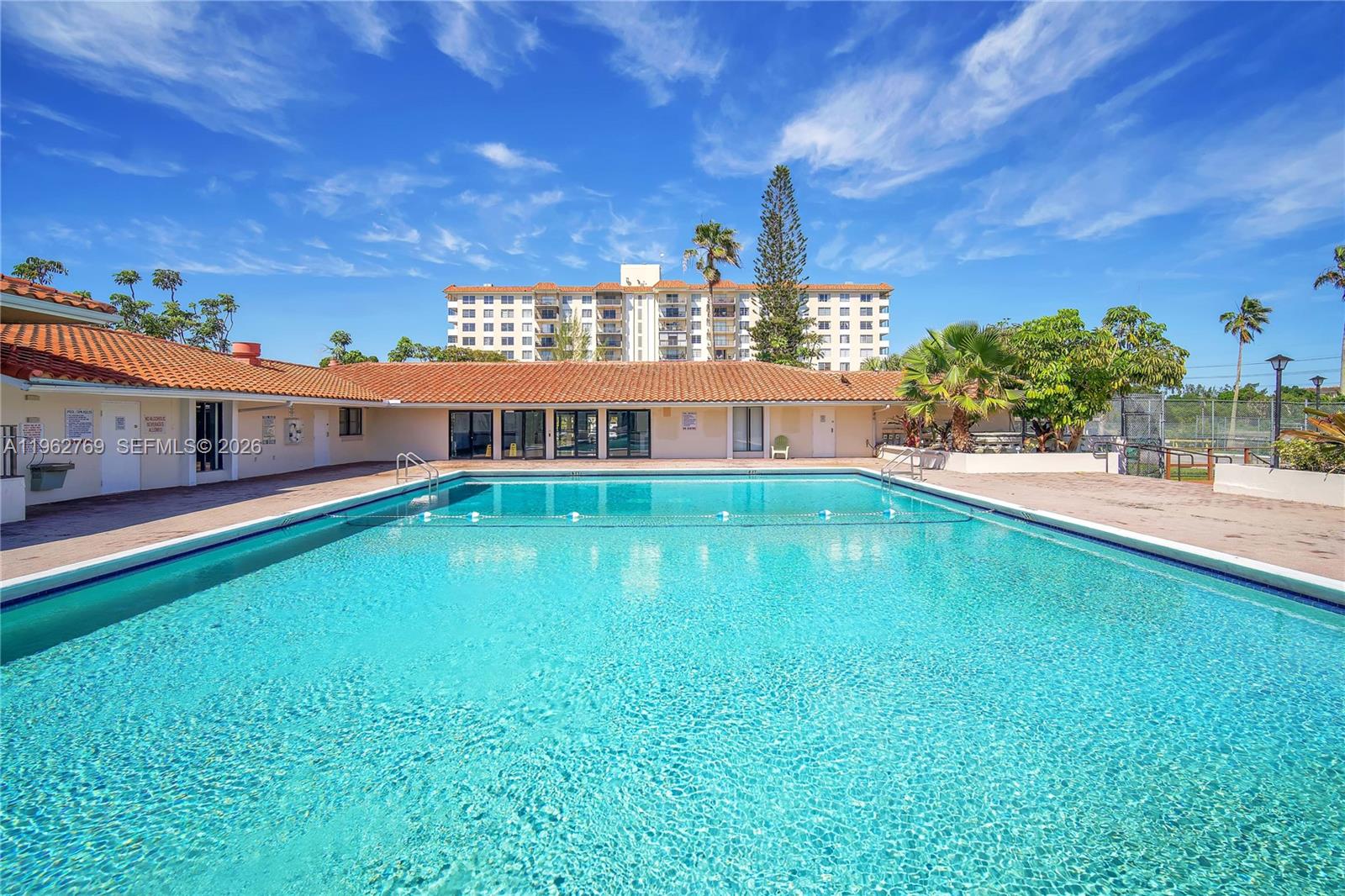 4160 Inverrary Dr #308 Lauderhill, FL 33319