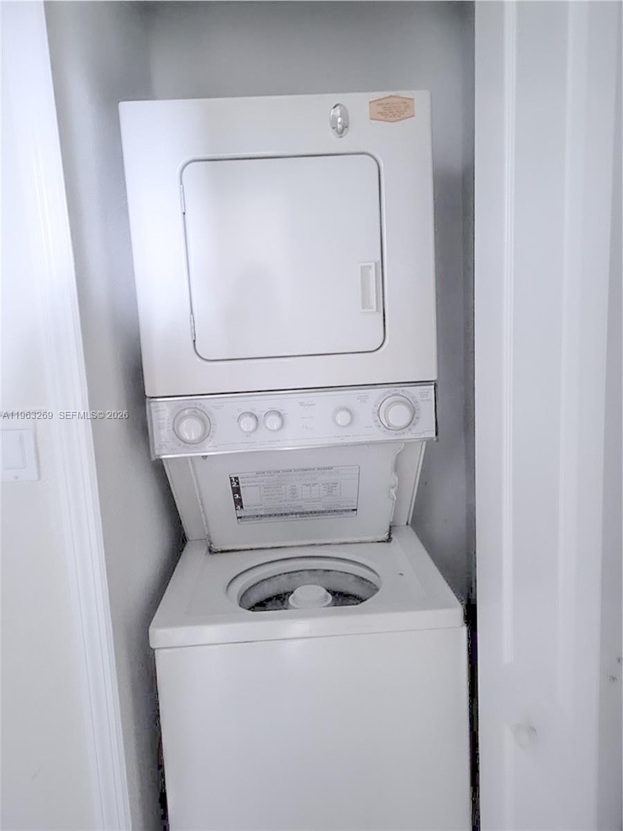 2551 SE 16th Ter #203 Homestead, FL 33035