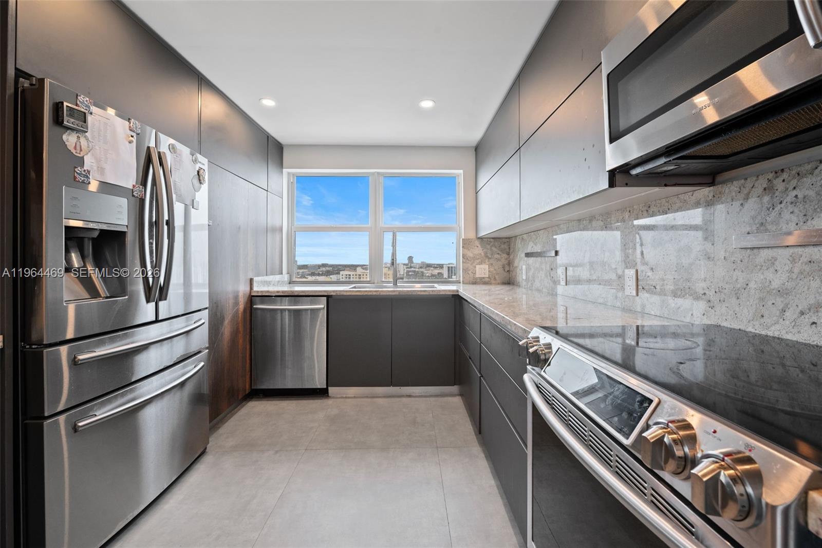 2801 NE 183rd St #1801W Aventura, FL 33160