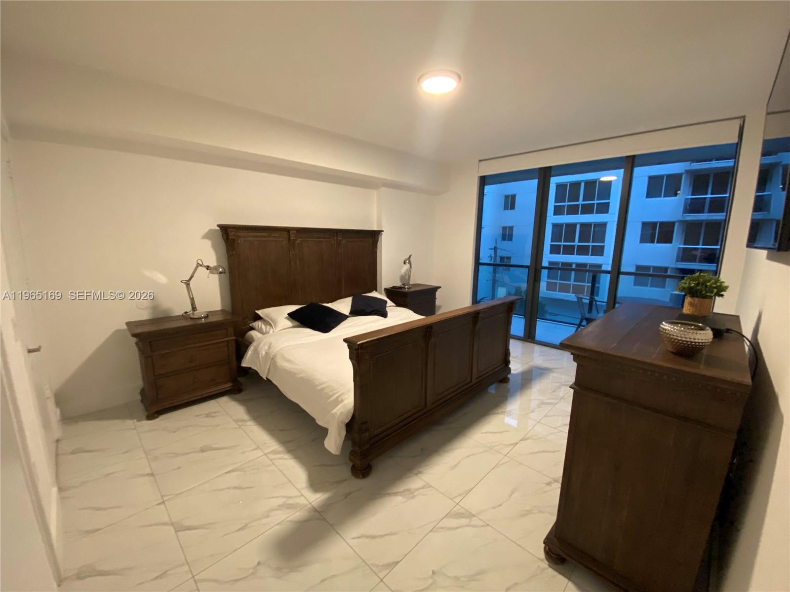 image Cassa Brickell11