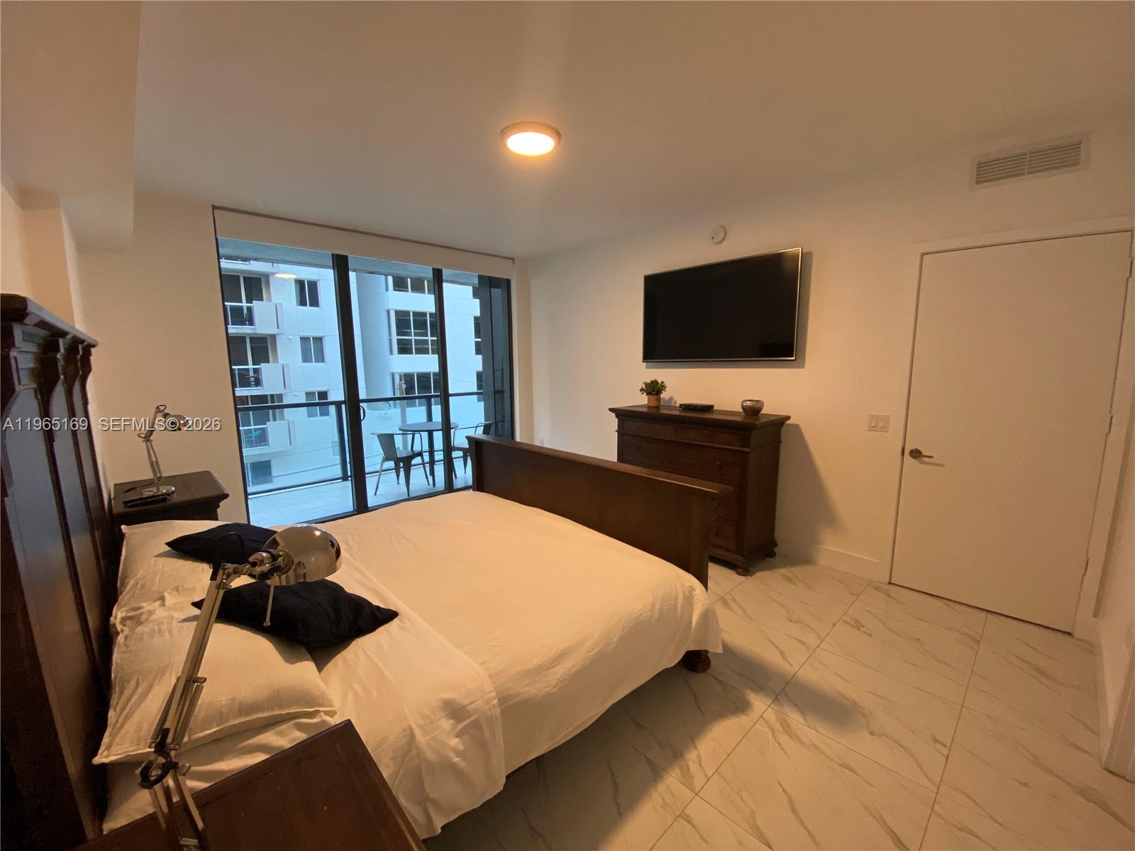 image Cassa Brickell12