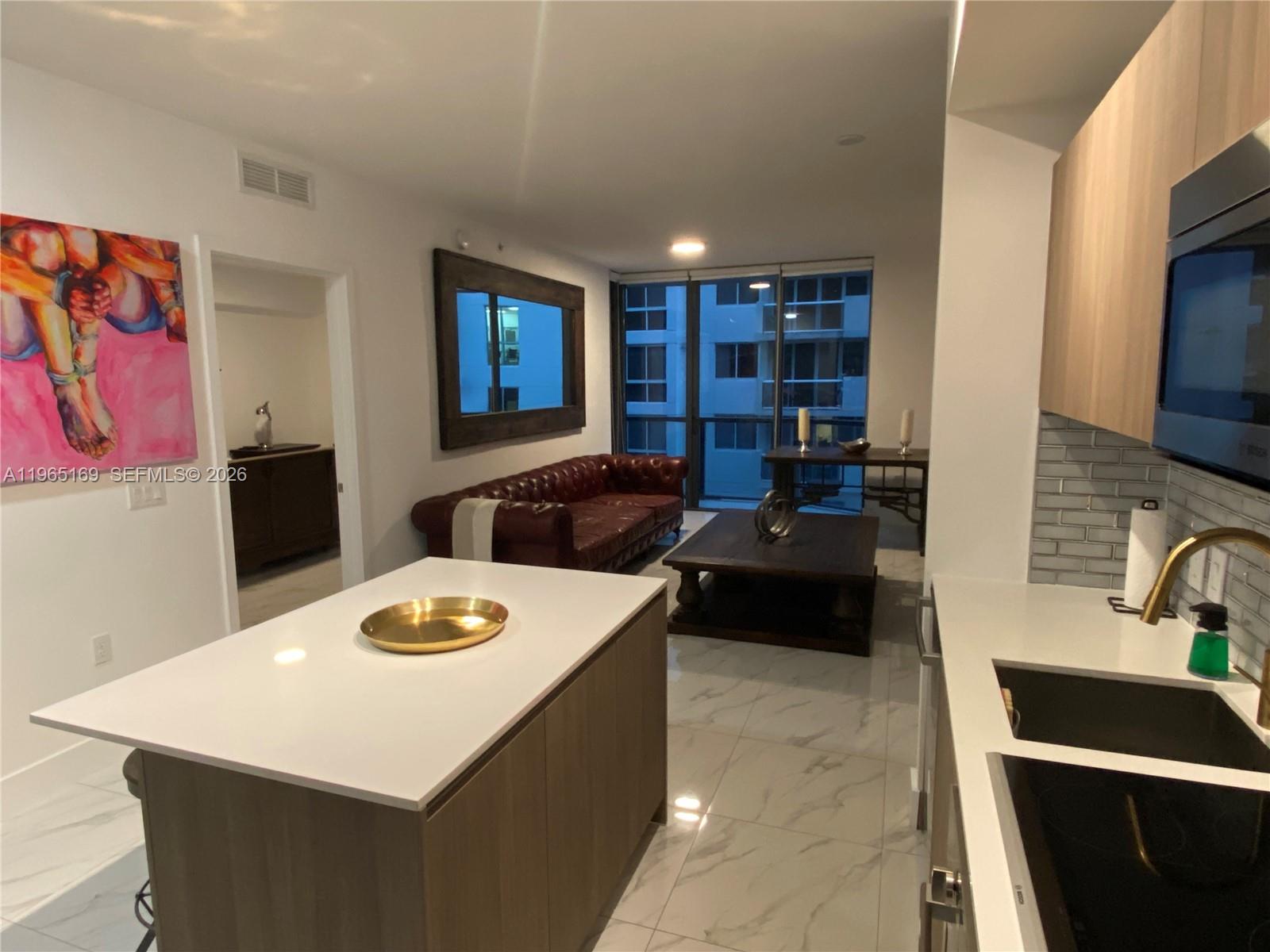 image Cassa Brickell4