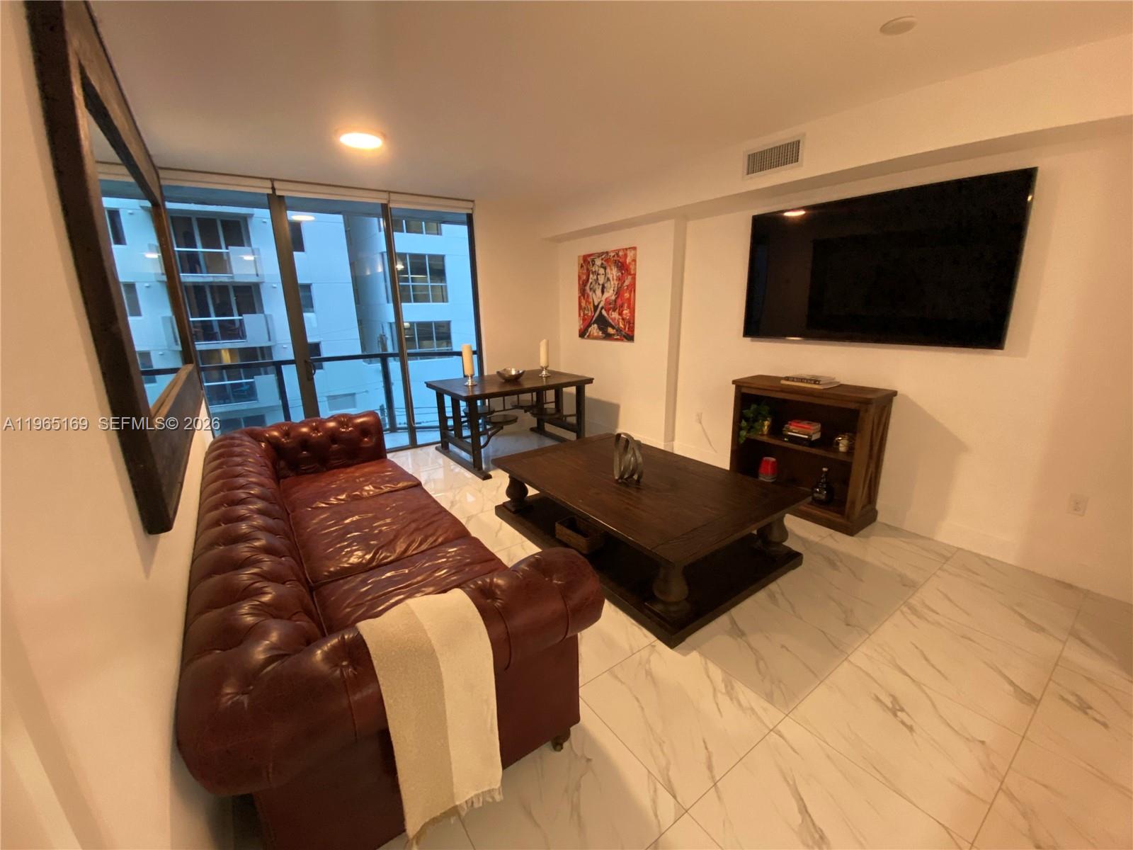 image Cassa Brickell7