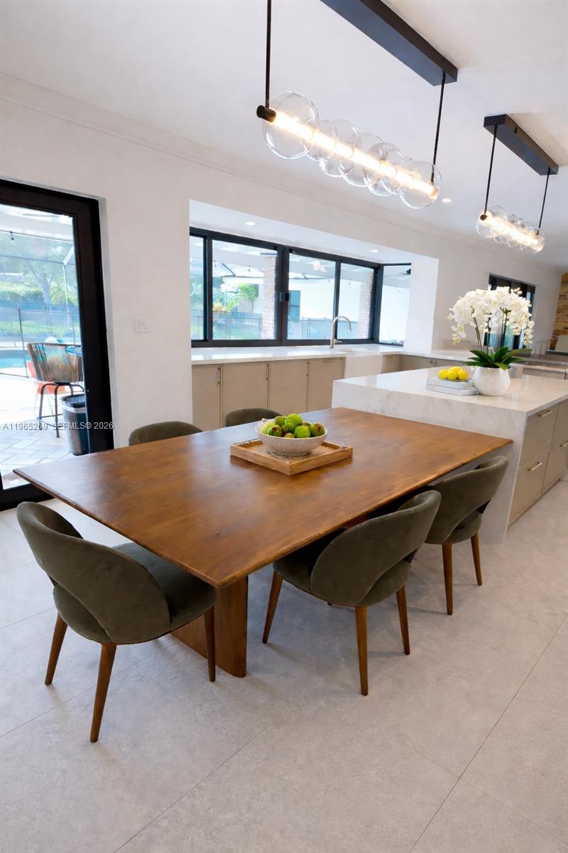 Undisclosed Address Palmetto Bay, FL 33157