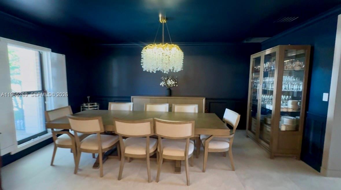 Undisclosed Address Palmetto Bay, FL 33157