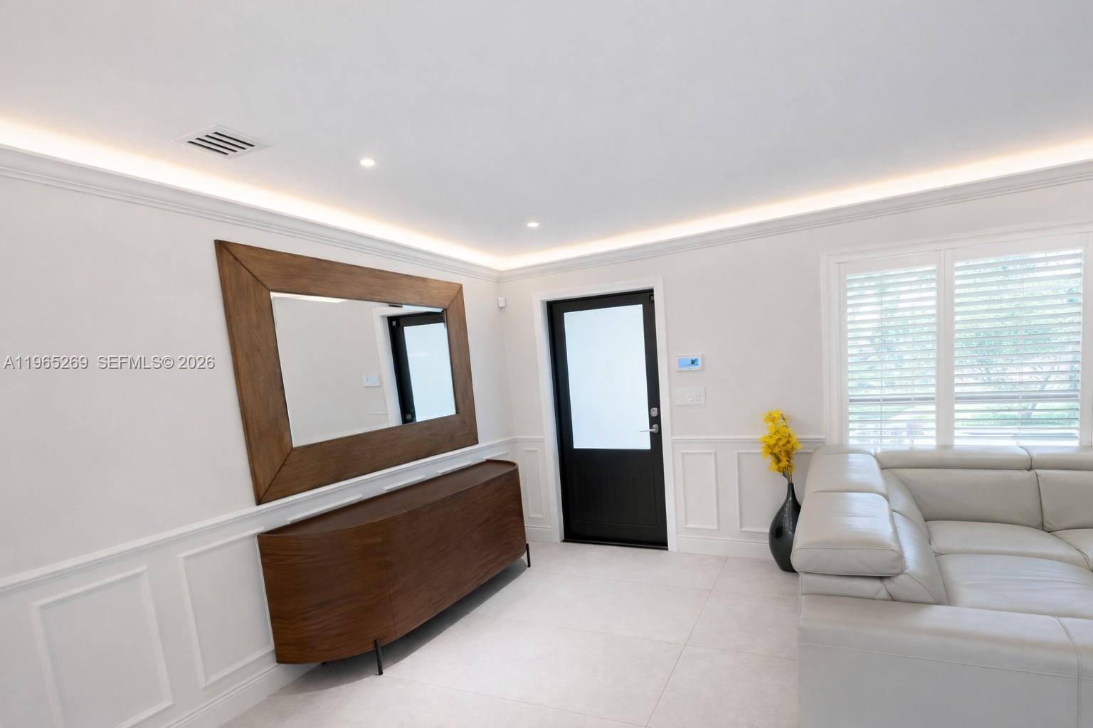 Undisclosed Address Palmetto Bay, FL 33157