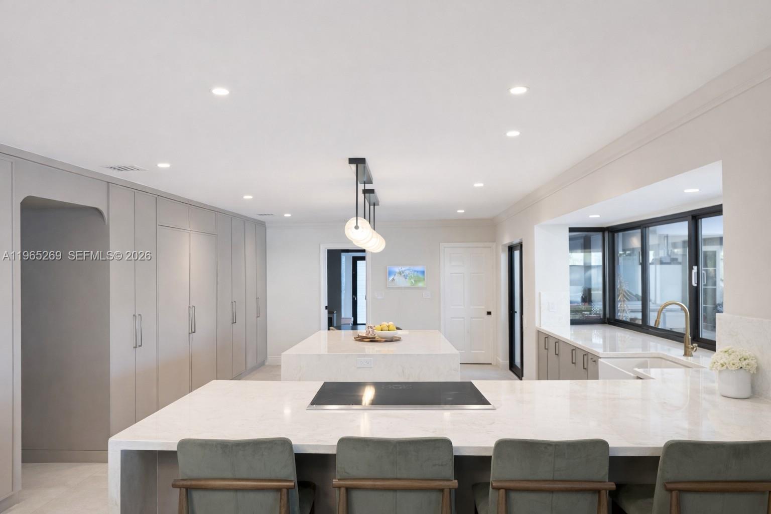 Undisclosed Address Palmetto Bay, FL 33157