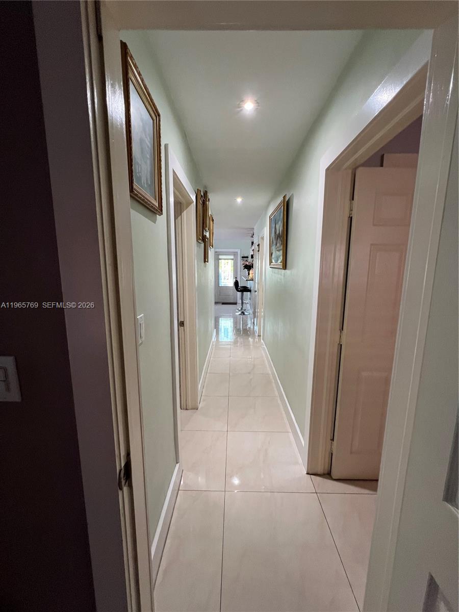 10382 SW 25th St Miami, FL 33165