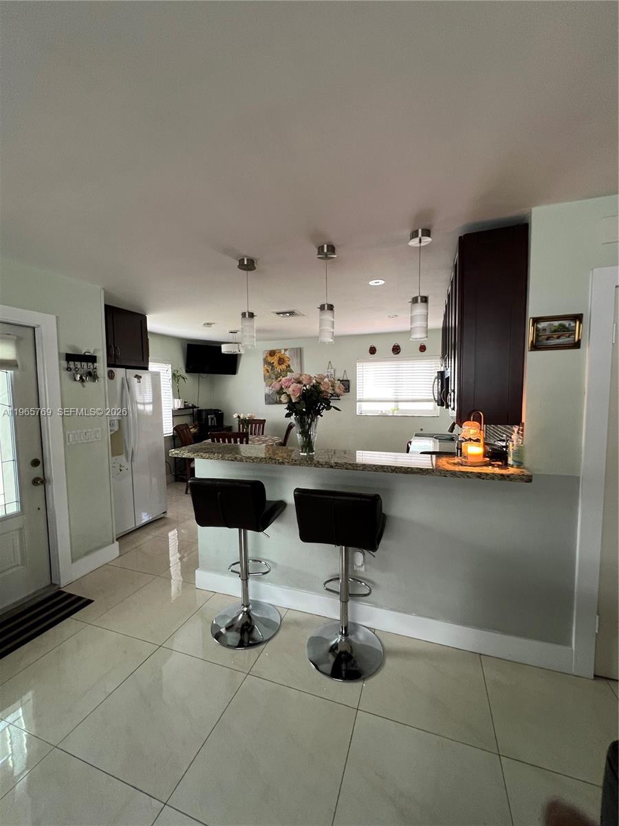 10382 SW 25th St Miami, FL 33165