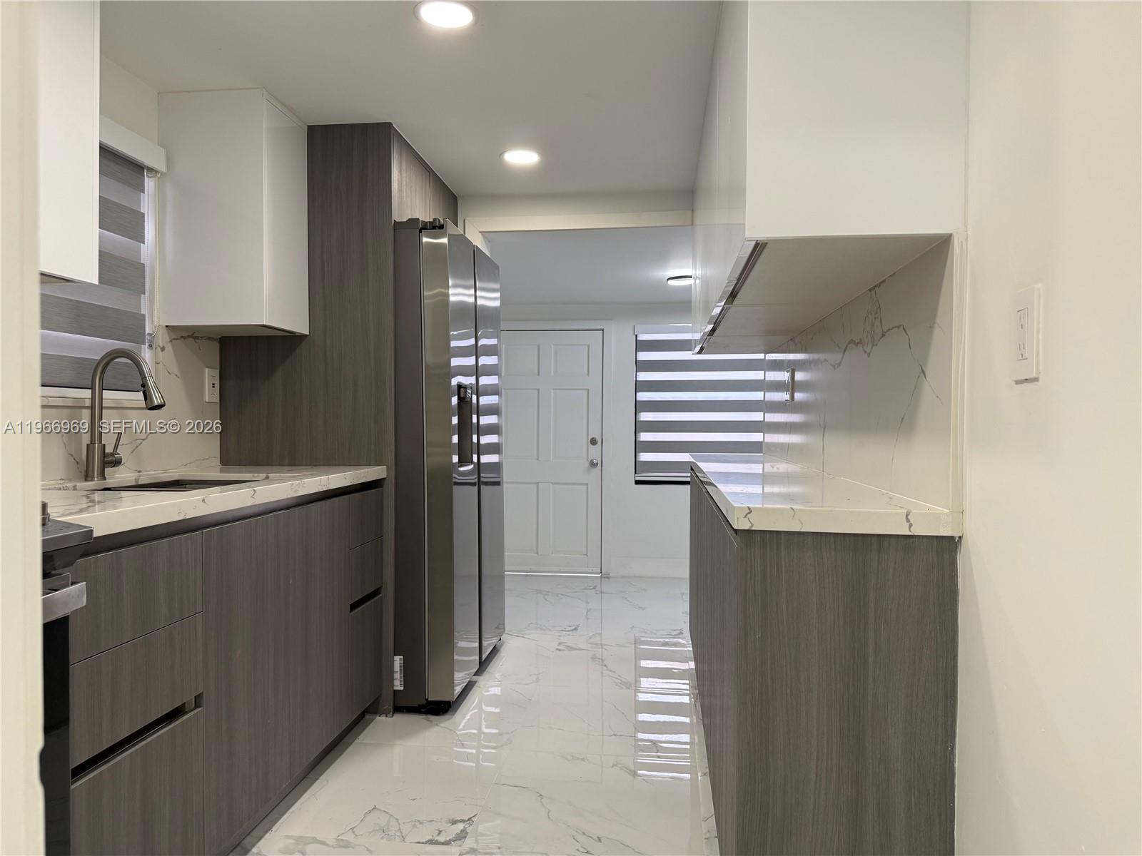 860 SE 9th Ct Hialeah, FL 33010