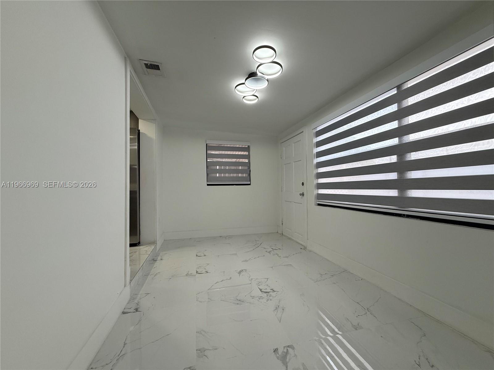 860 SE 9th Ct Hialeah, FL 33010