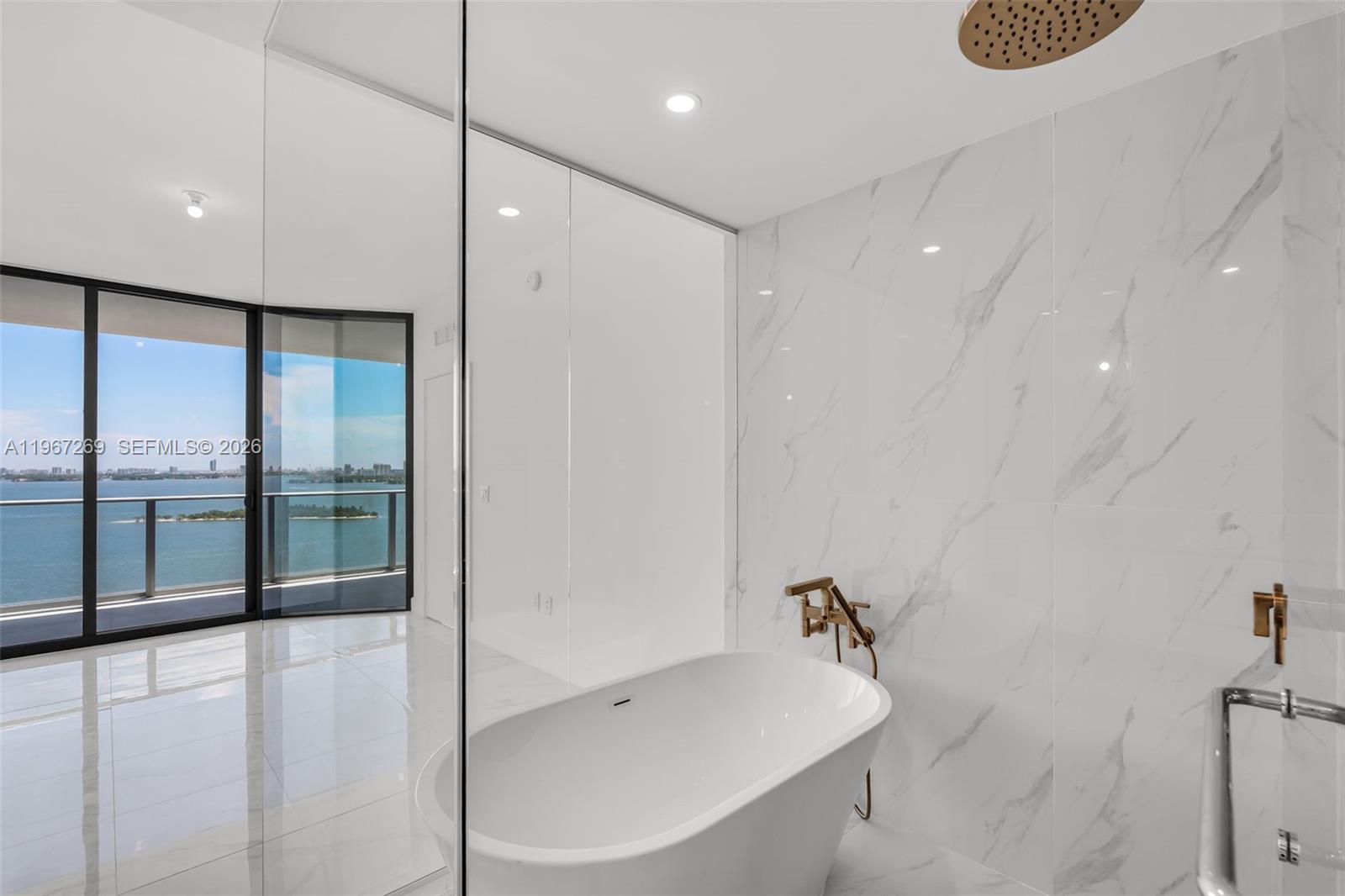 700 NE 24th St #1806 Miami, FL 33137