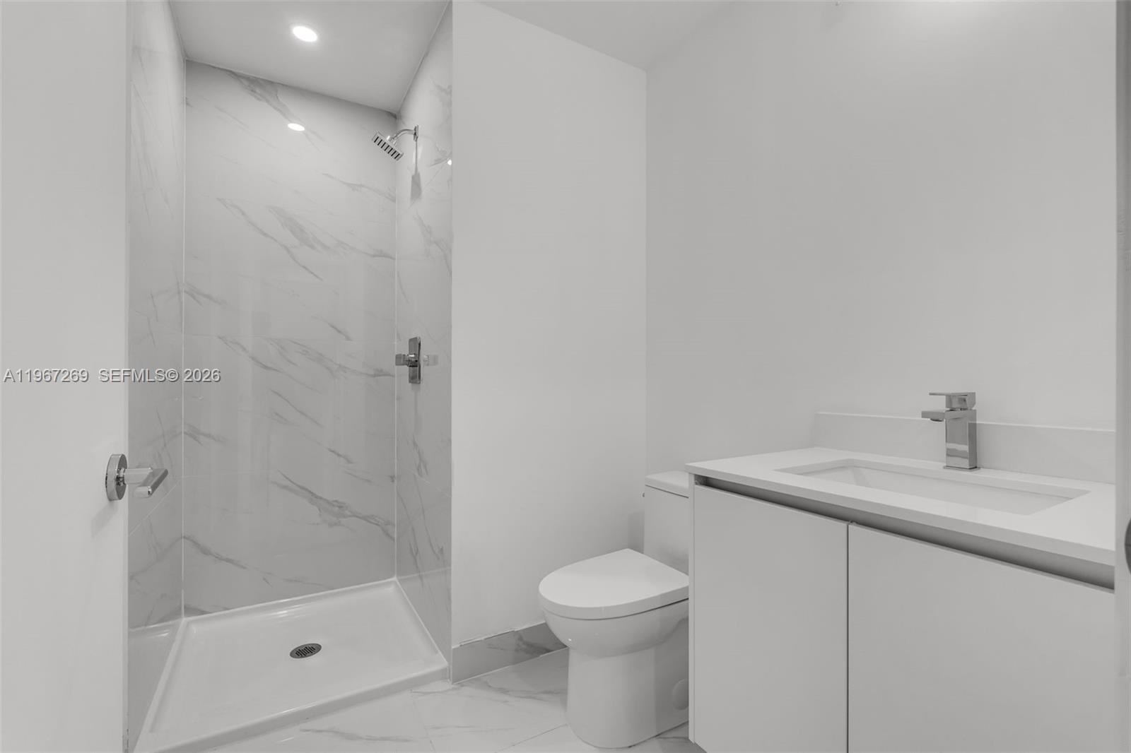 700 NE 24th St #1806 Miami, FL 33137