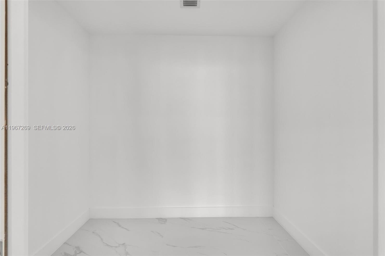 700 NE 24th St #1806 Miami, FL 33137