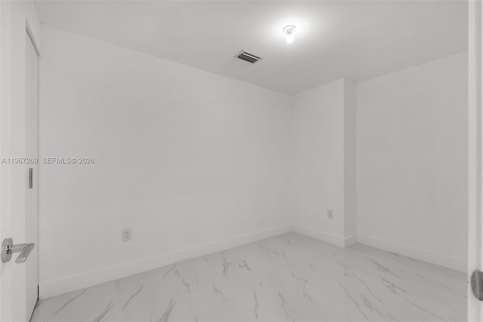 700 NE 24th St #1806 Miami, FL 33137