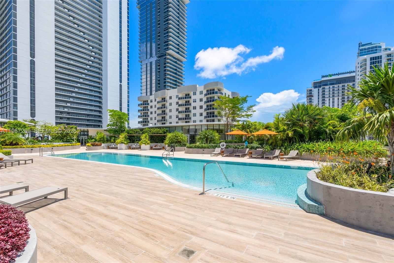 700 NE 24th St #1806 Miami, FL 33137