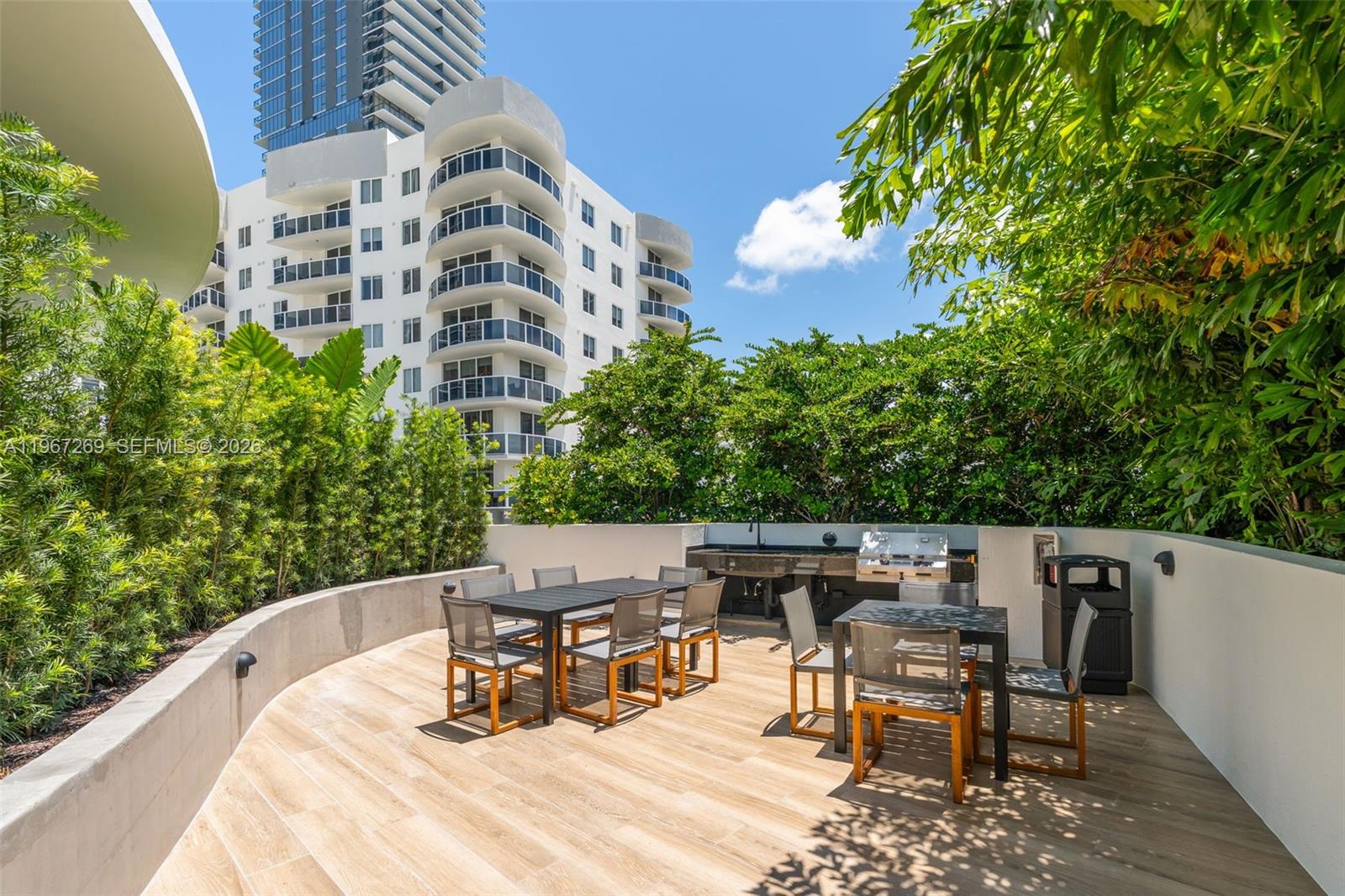 700 NE 24th St #1806 Miami, FL 33137