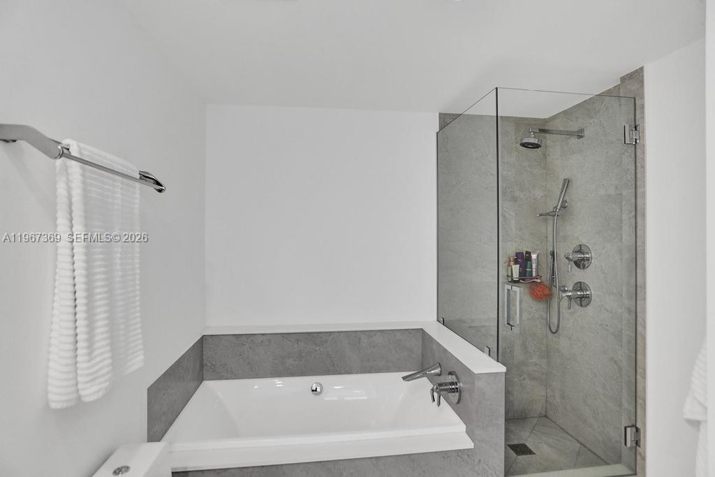 image Aria on the Bay6