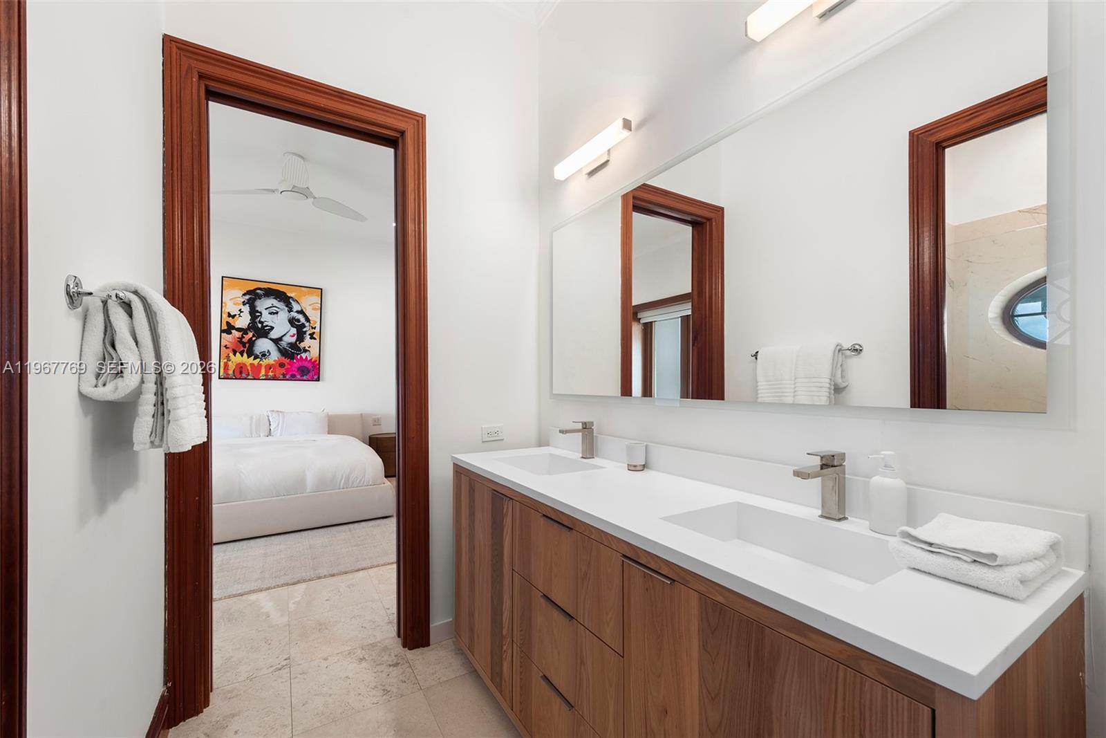 432 S Hibiscus Dr Miami Beach, FL 33139