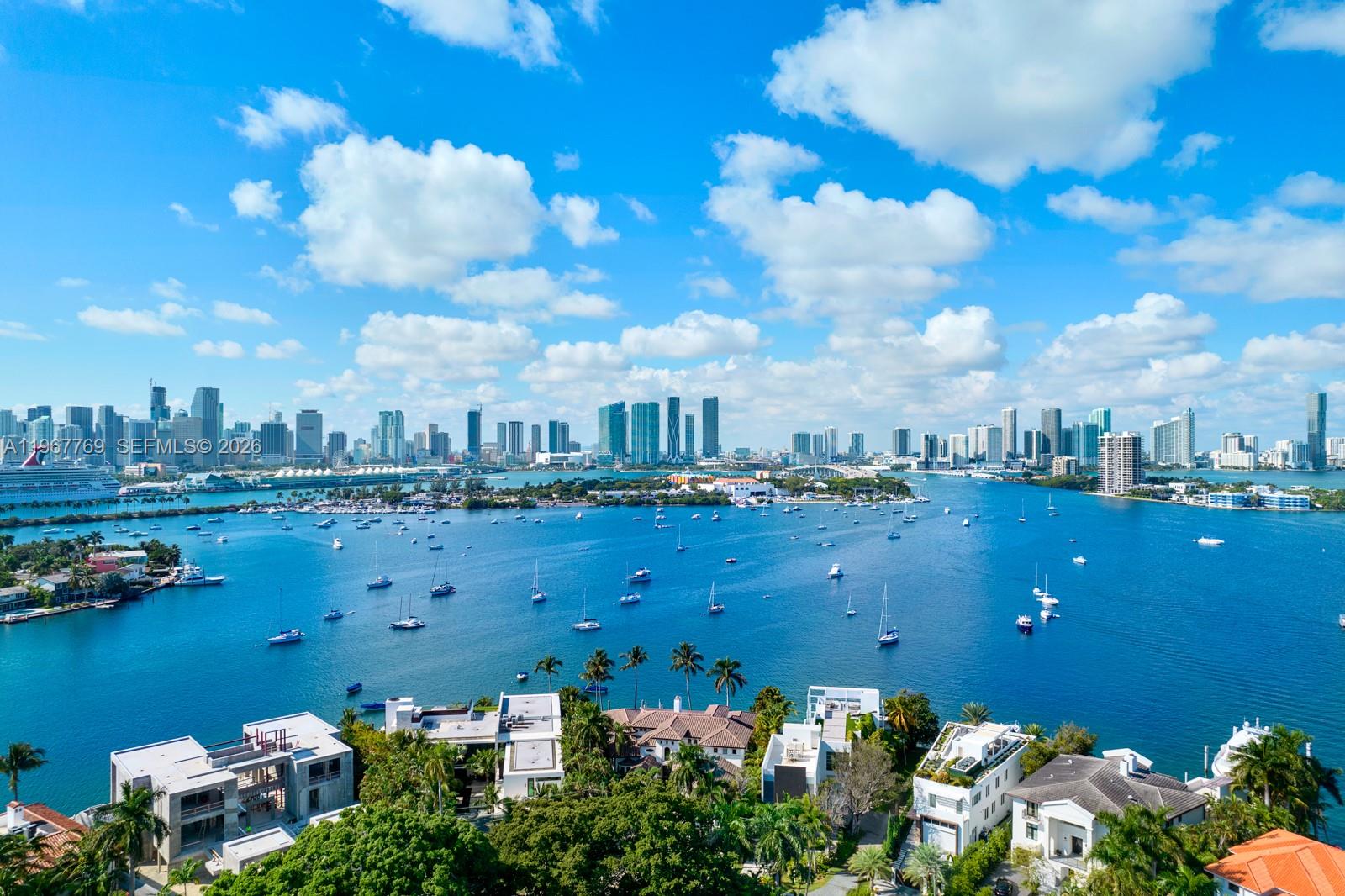 432 S Hibiscus Dr Miami Beach, FL 33139