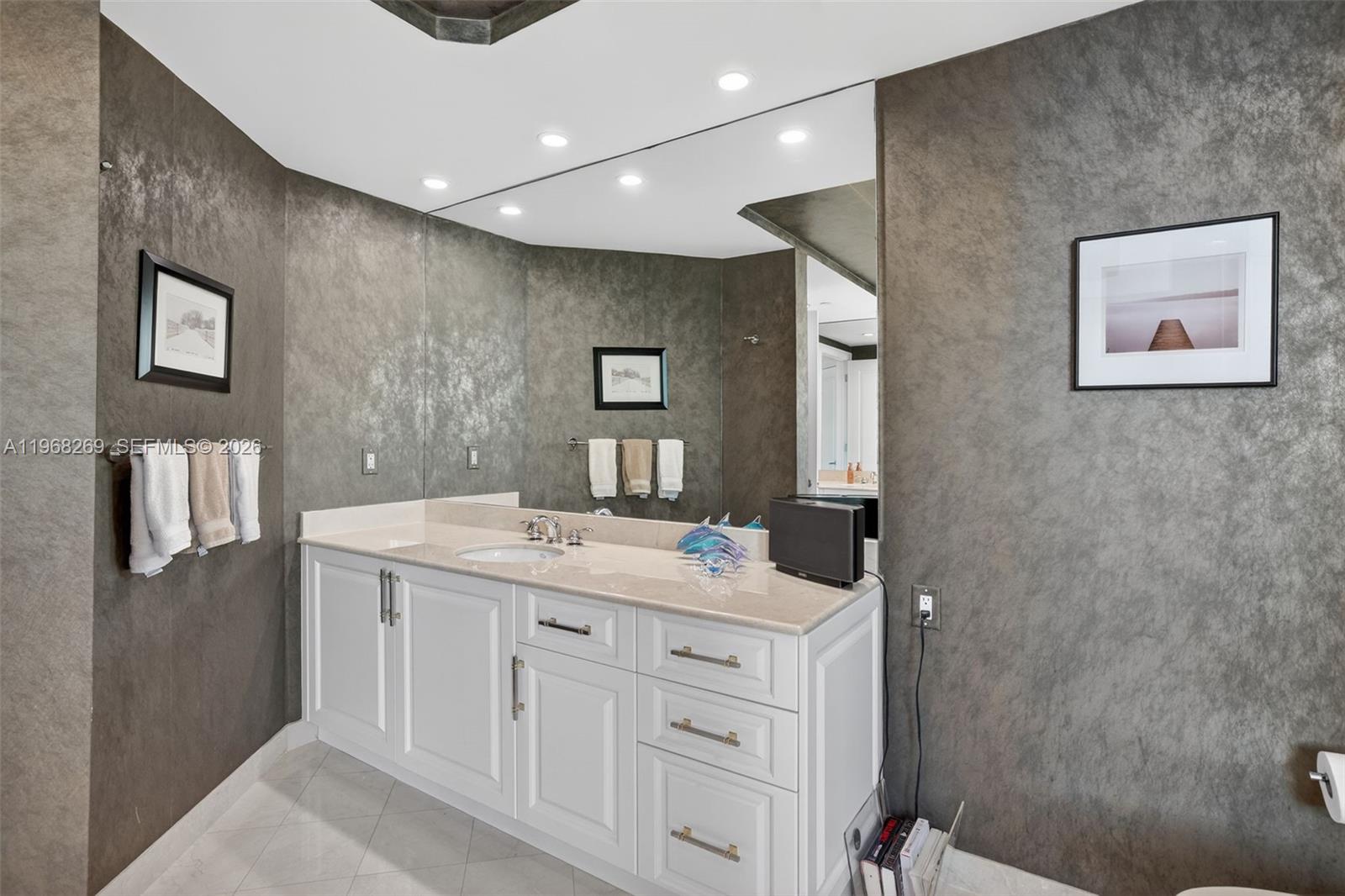 2845 NE 9th St #504 Fort Lauderdale, FL 33304