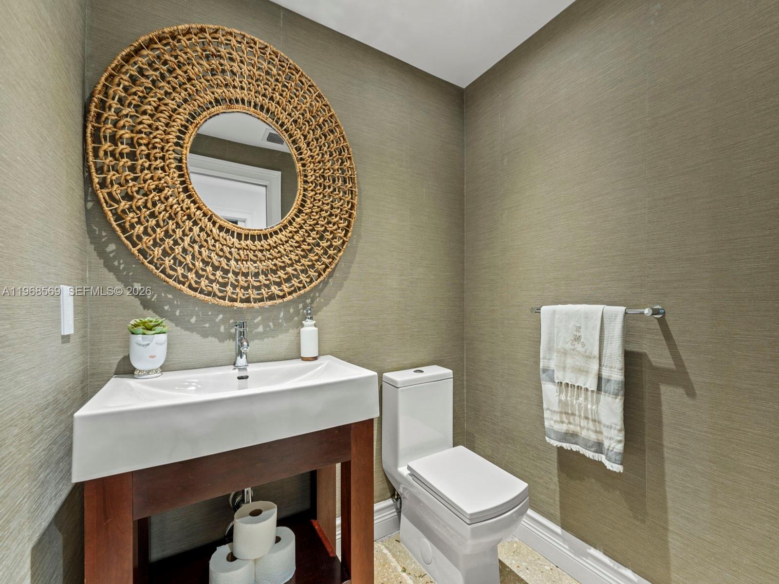 7218 SW 54th Ct Miami, FL 33143