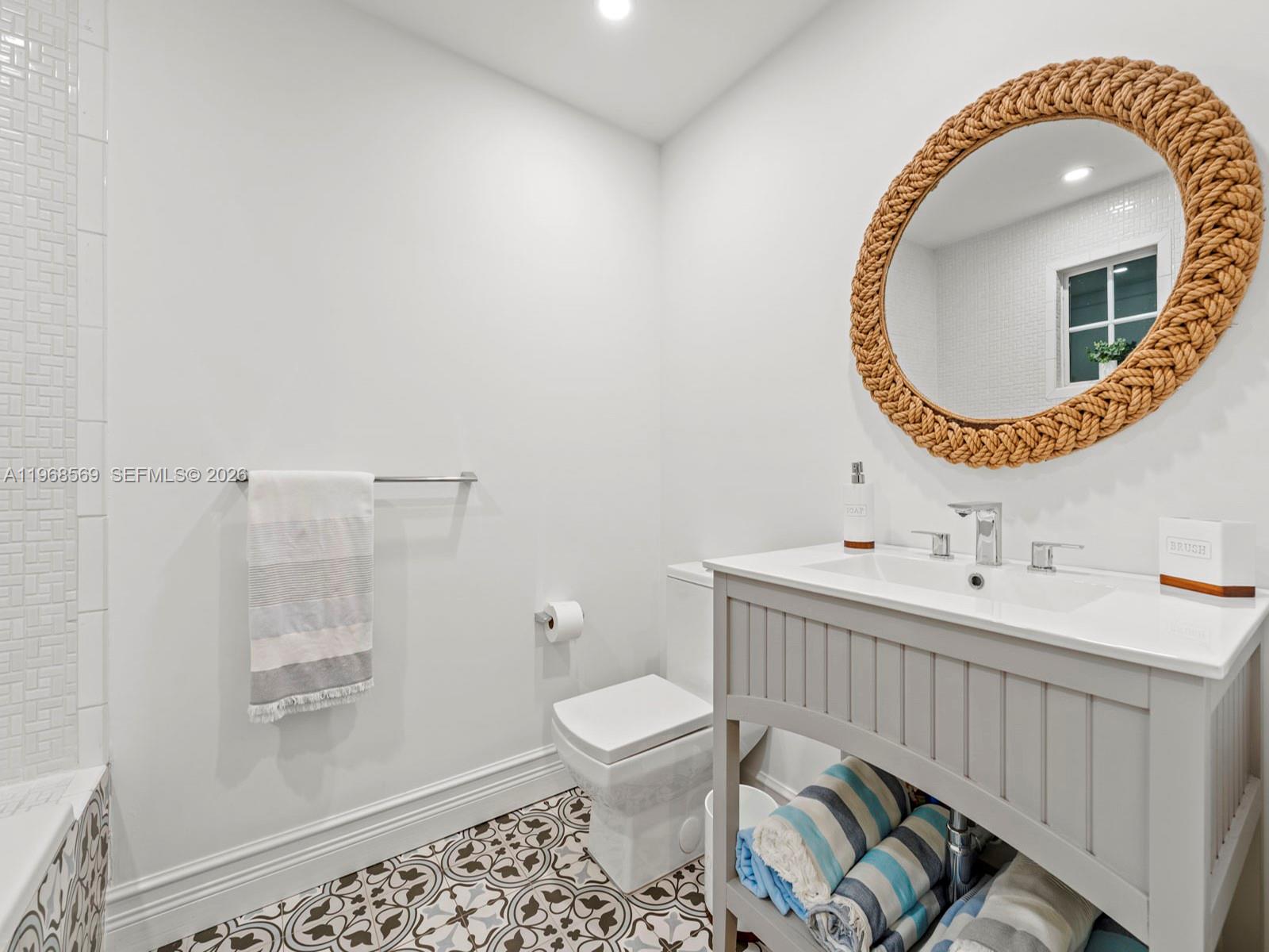 7218 SW 54th Ct Miami, FL 33143