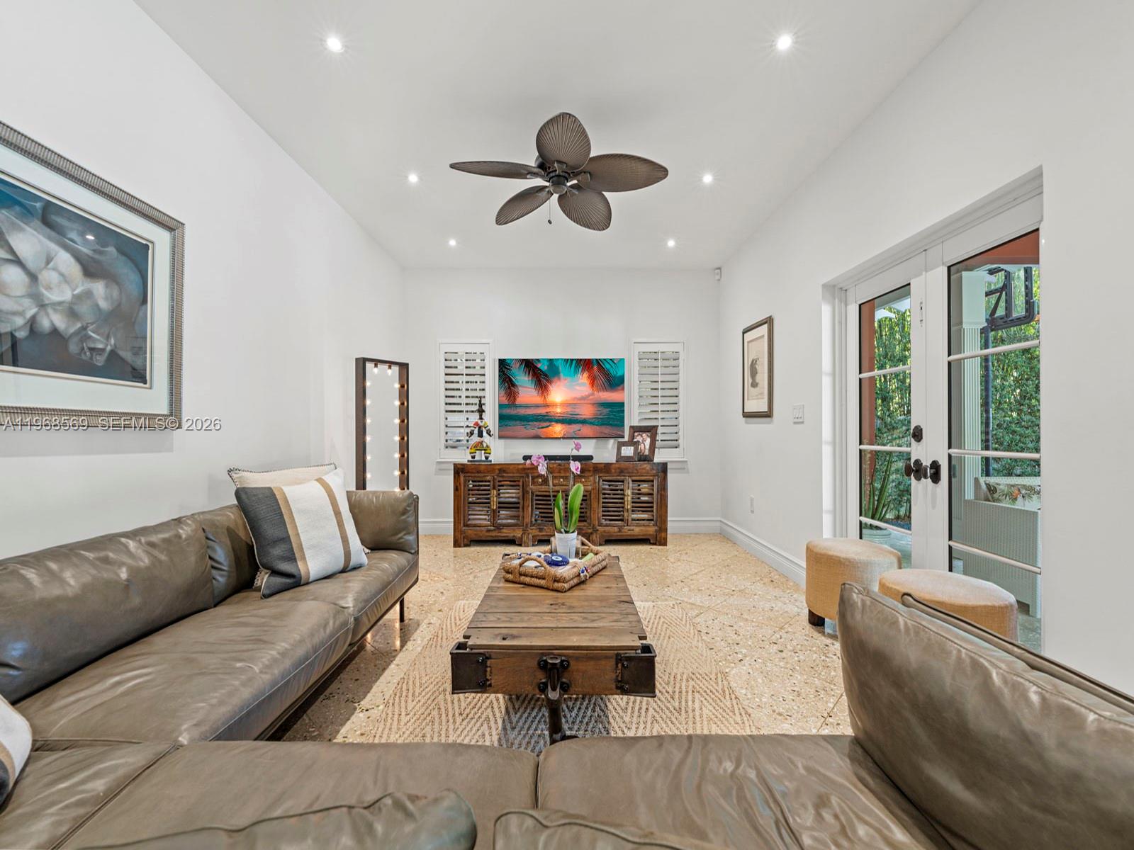 7218 SW 54th Ct Miami, FL 33143