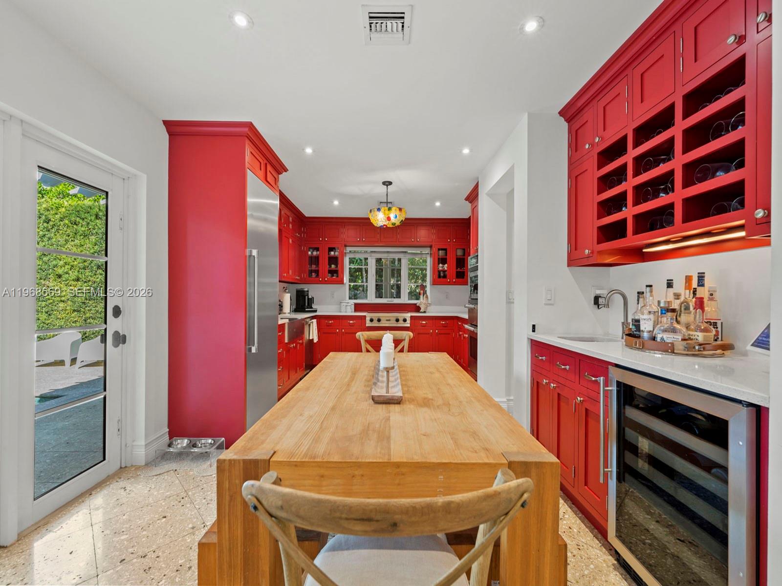 7218 SW 54th Ct Miami, FL 33143