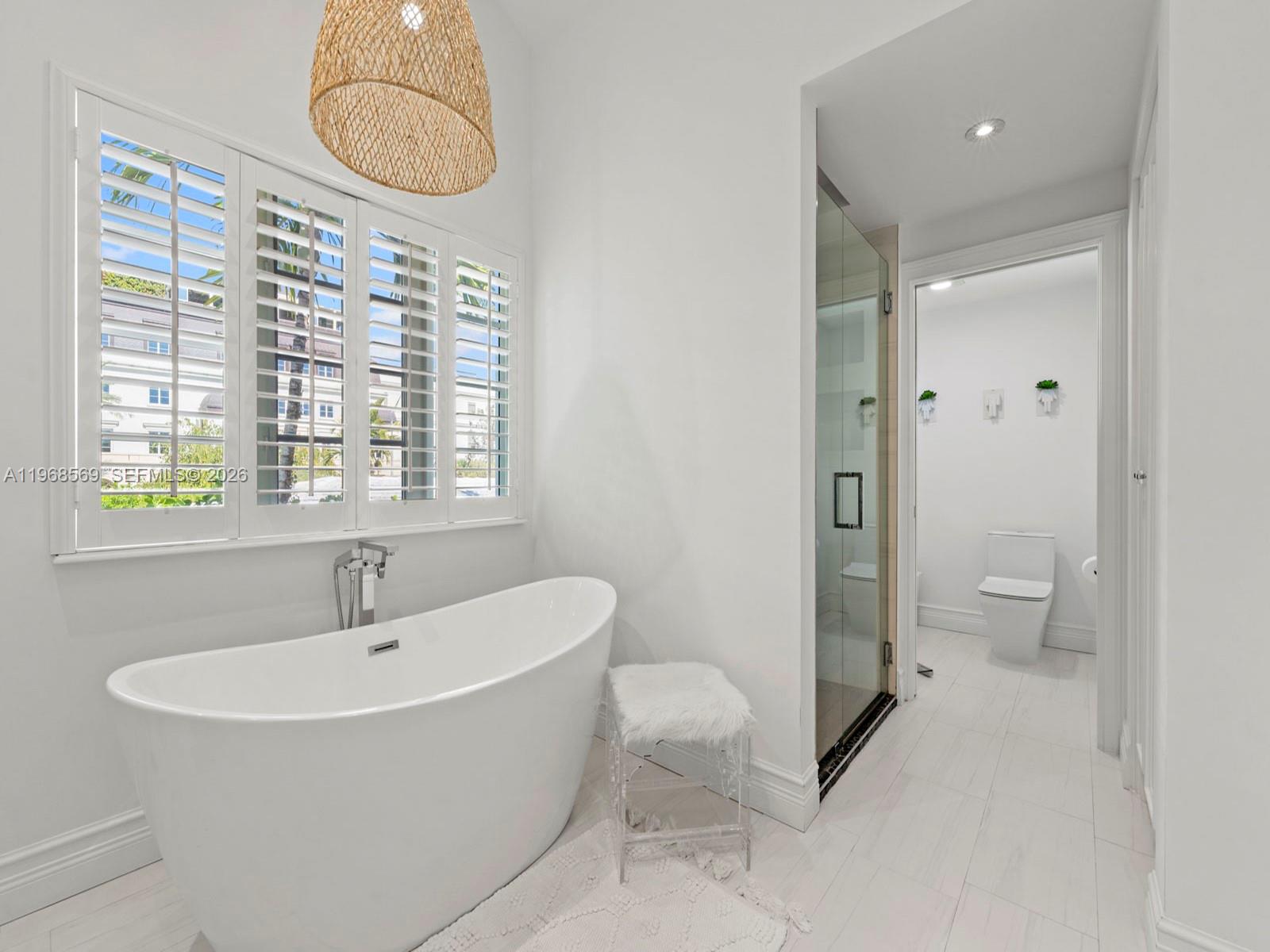 7218 SW 54th Ct Miami, FL 33143