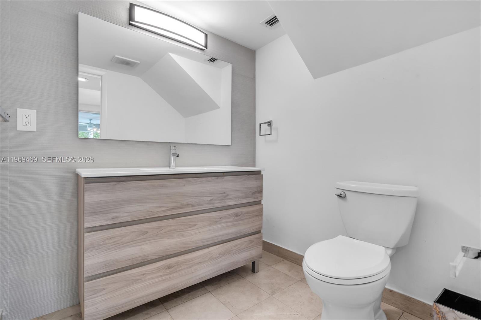 1769 Wa Kee Na Dr Miami, FL 33133