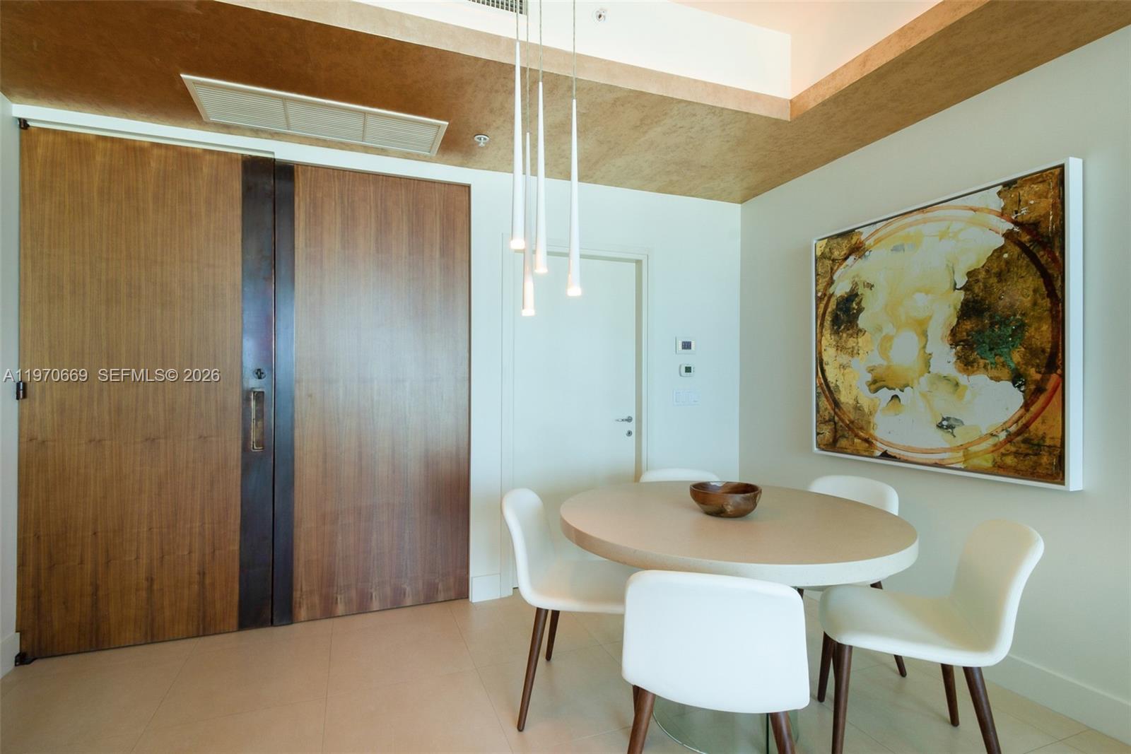 image Continuum South Beach North Tower15