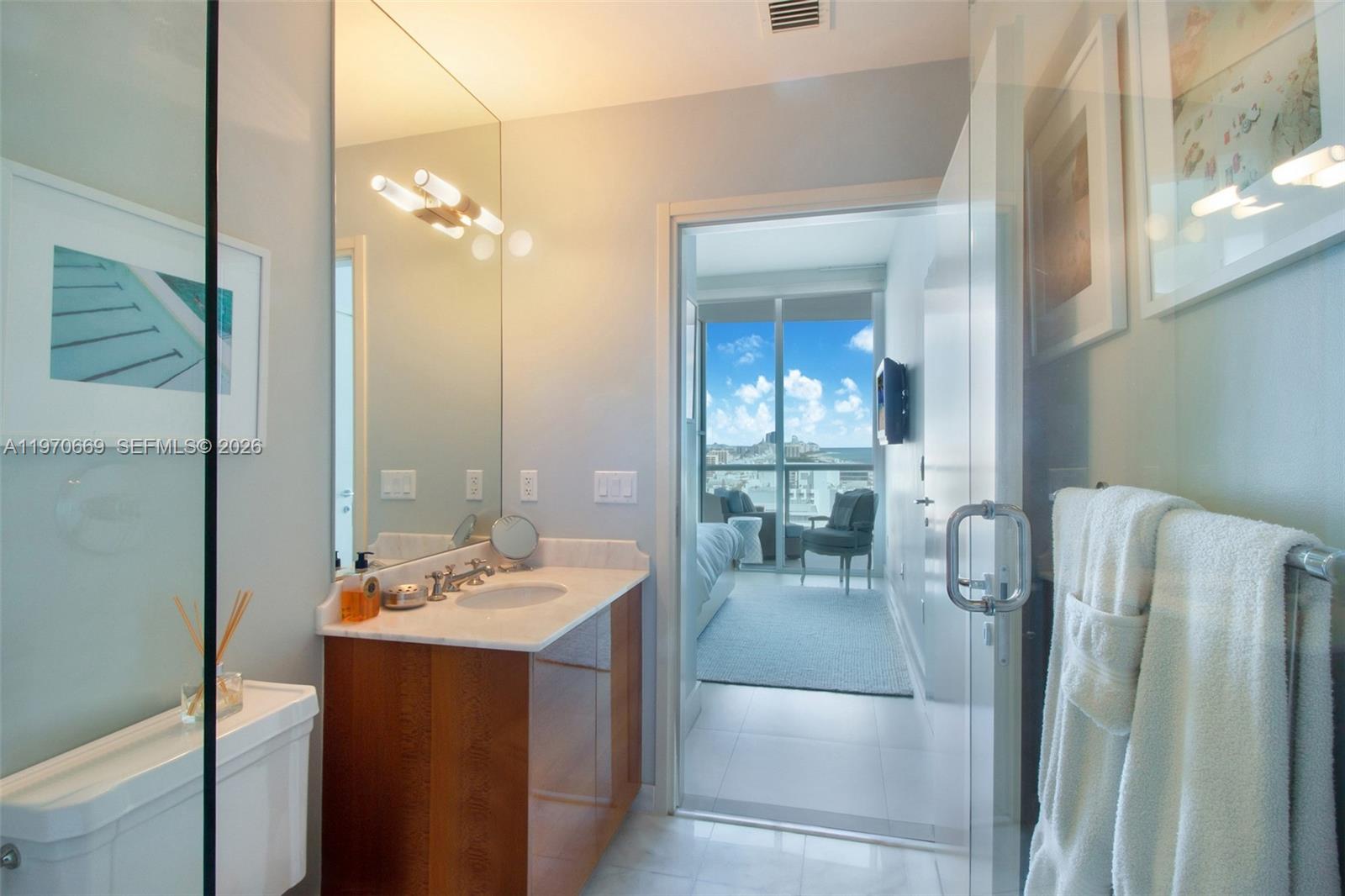 image Continuum South Beach North Tower24