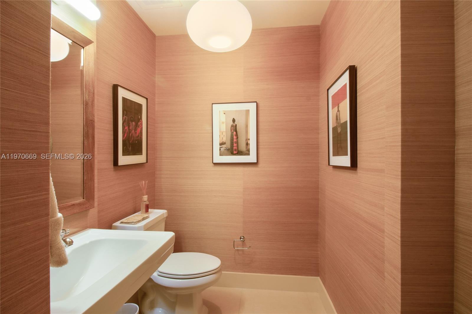 image Continuum South Beach North Tower25