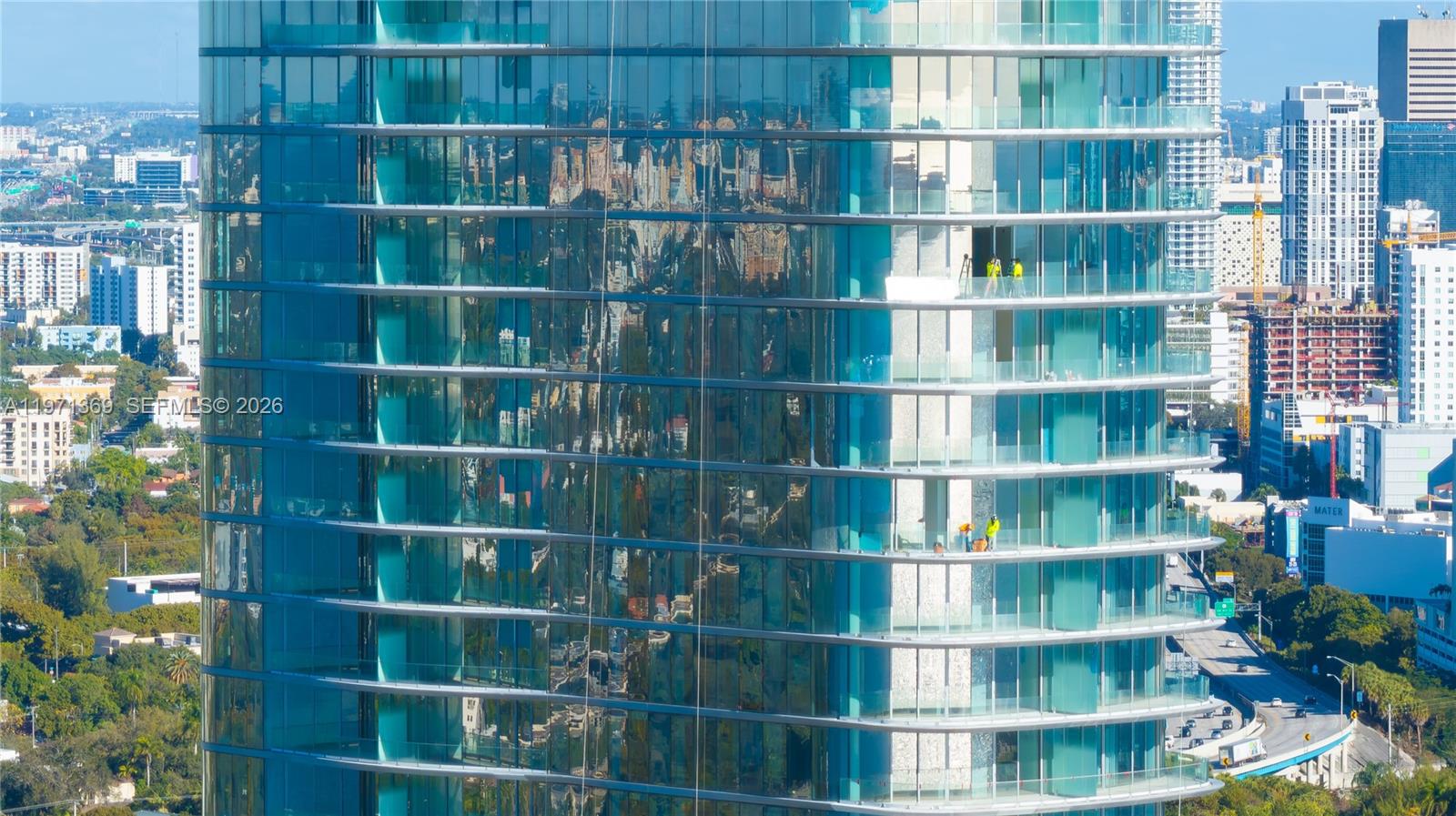 175 SE 25th Rd #2802 Miami, FL 33129