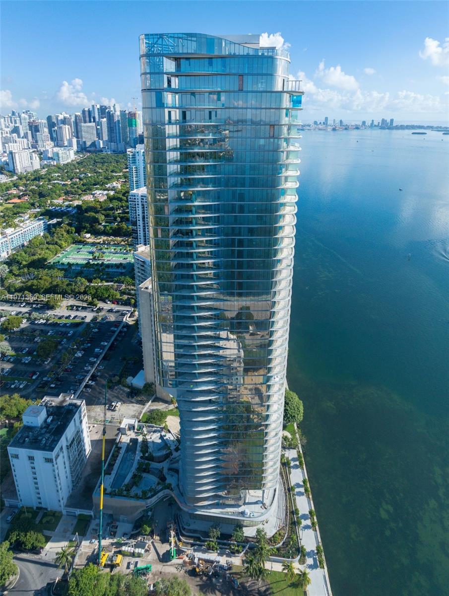 175 SE 25th Rd #2802 Miami, FL 33129