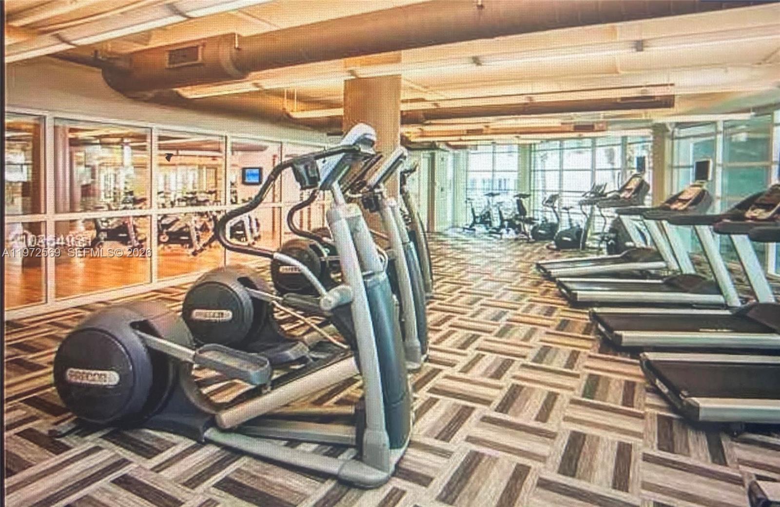 image Vizcayne South12