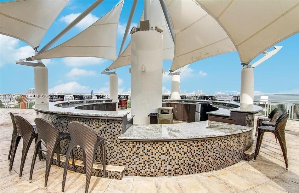 image Vizcayne South14