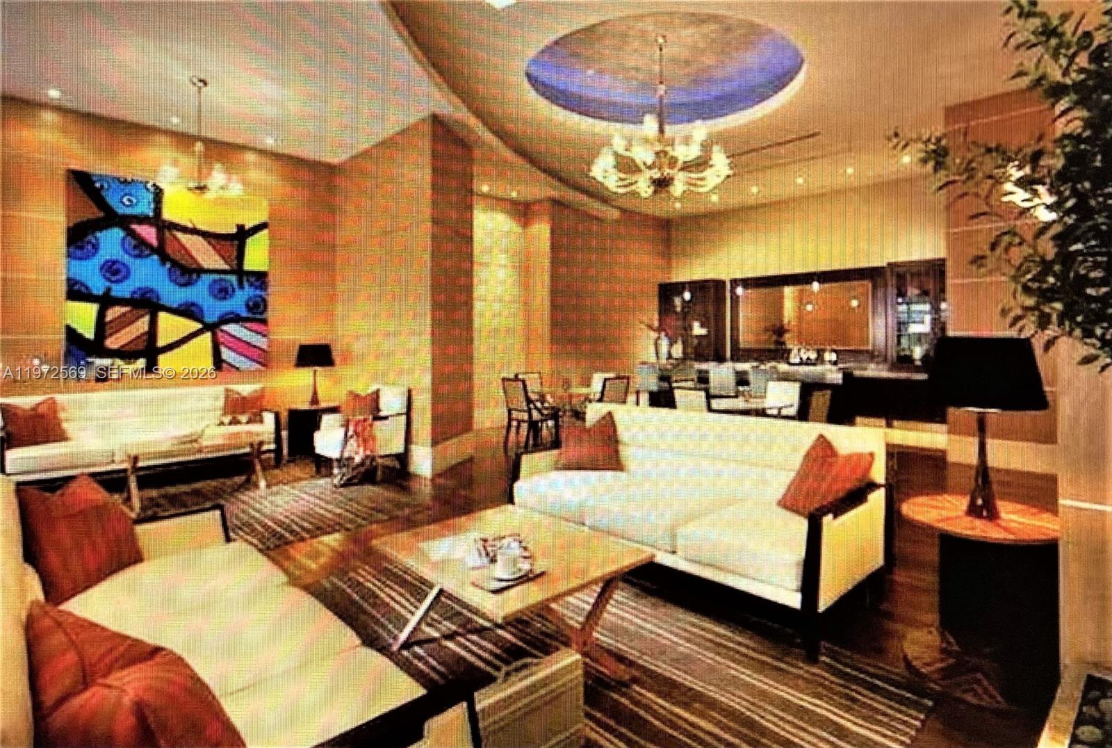 image Vizcayne South8