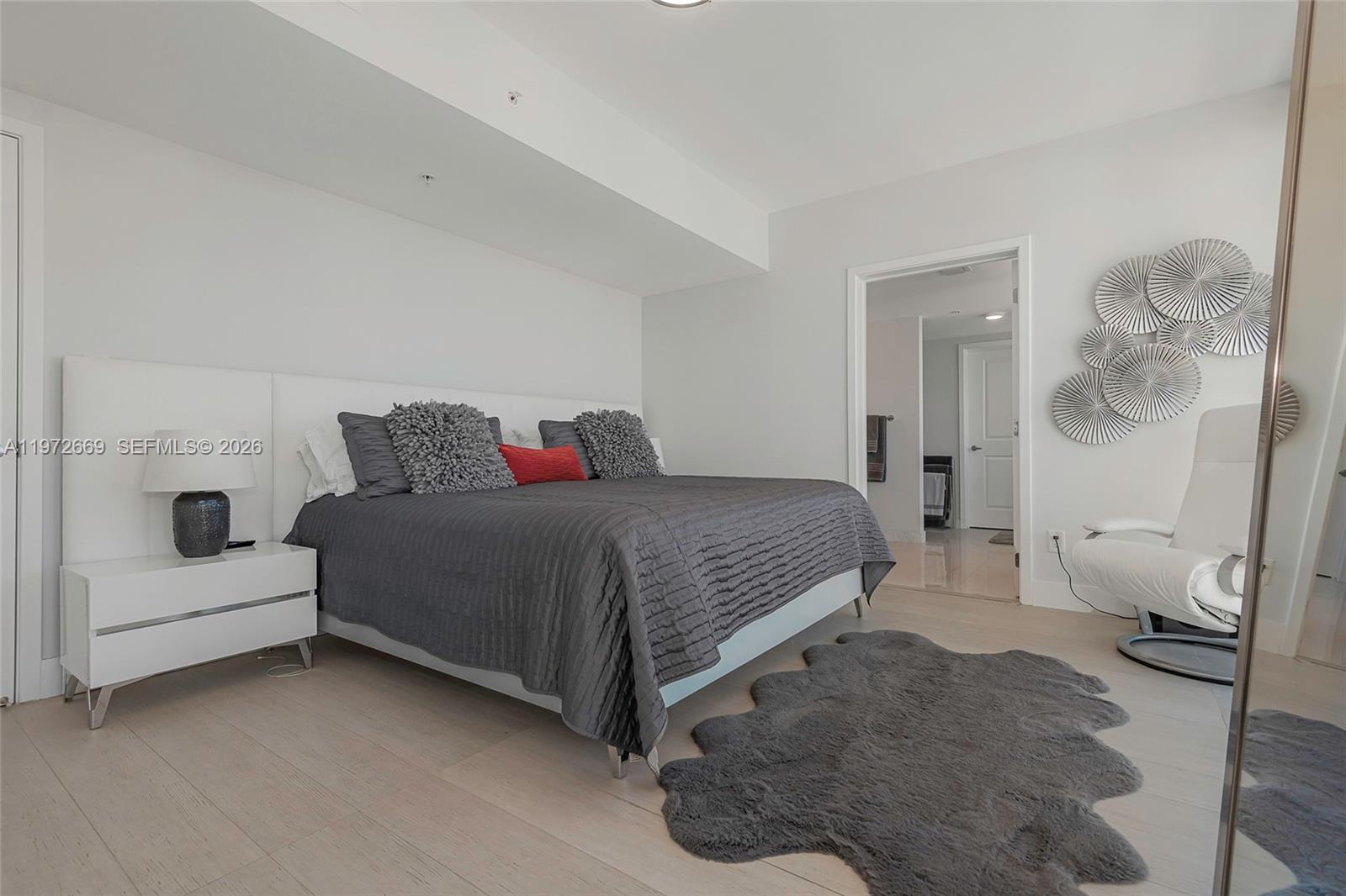 400 Sunny Isles Blvd #1222 SE CORNER UNIT Sunny Isles Beach, FL 33160