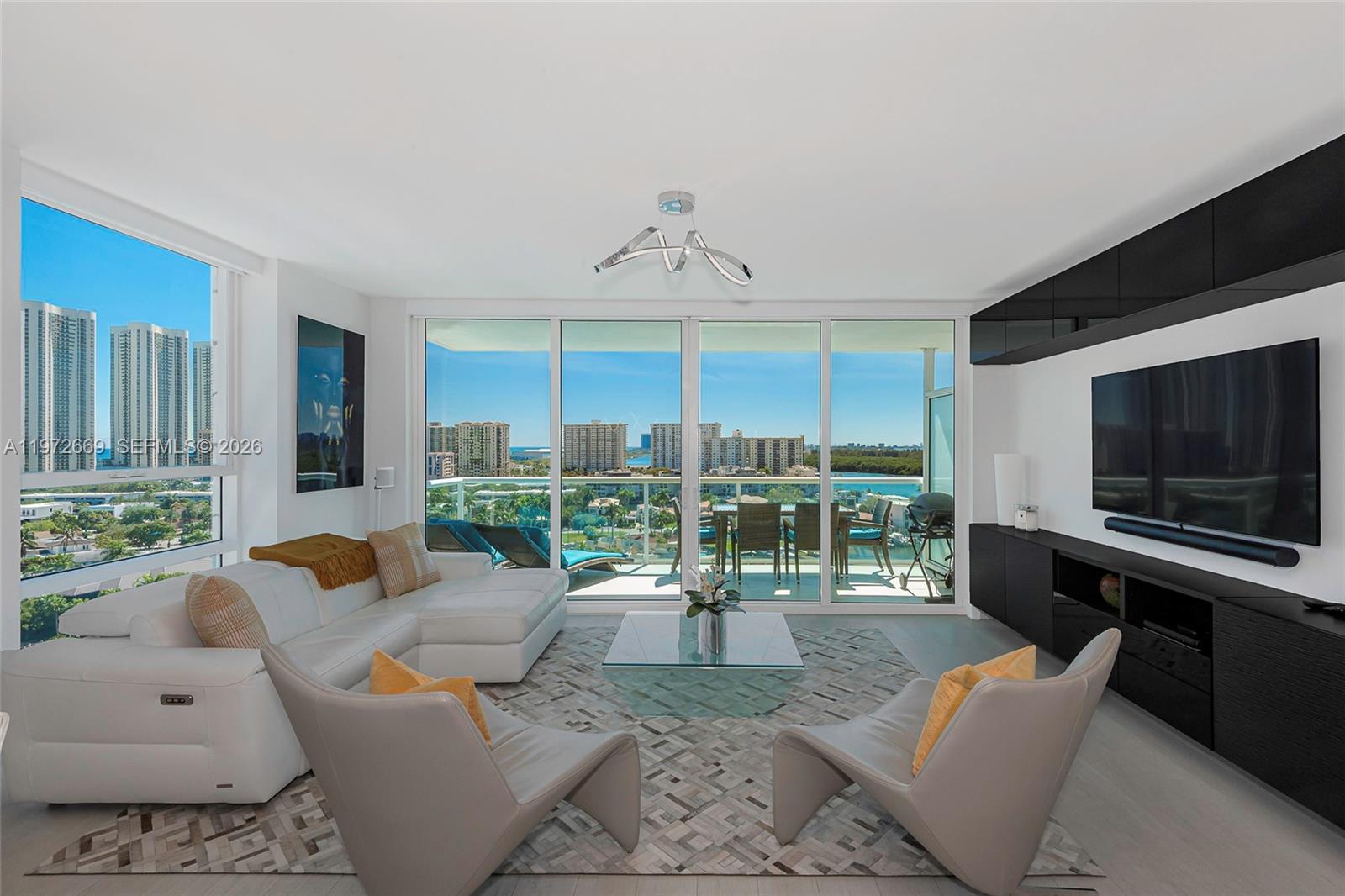 400 Sunny Isles Blvd #1222 SE CORNER UNIT Sunny Isles Beach, FL 33160
