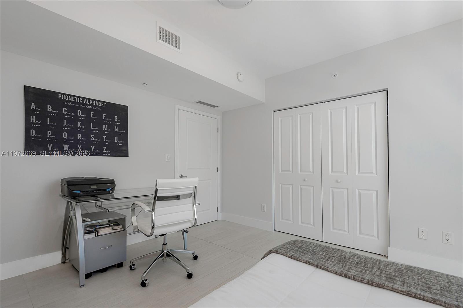 400 Sunny Isles Blvd #1222 SE CORNER UNIT Sunny Isles Beach, FL 33160