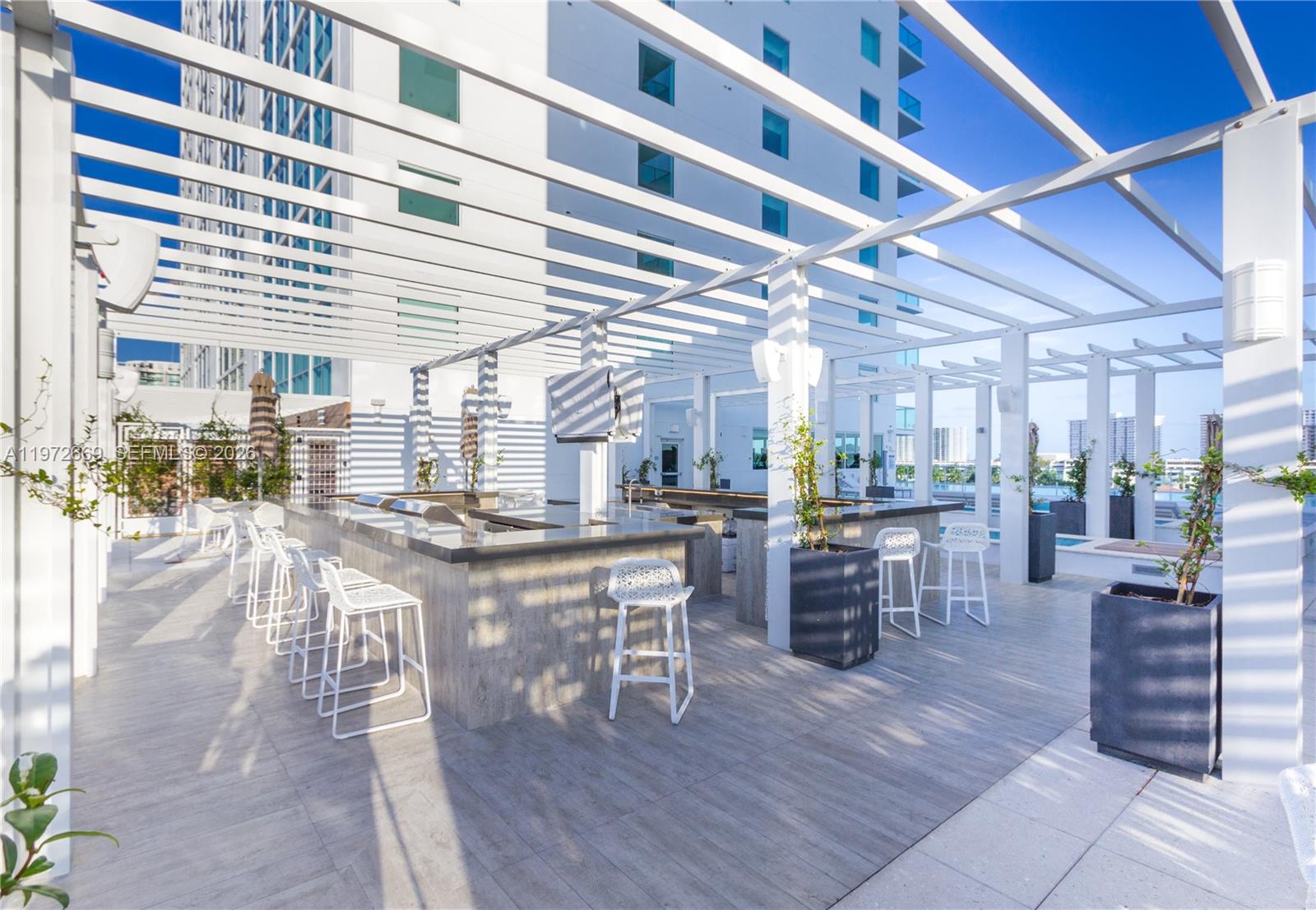 400 Sunny Isles Blvd #1222 SE CORNER UNIT Sunny Isles Beach, FL 33160