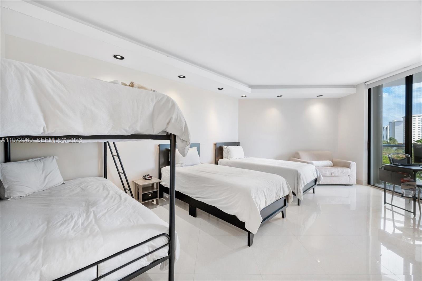 19500 Turnberry Way #5F Aventura, FL 33180