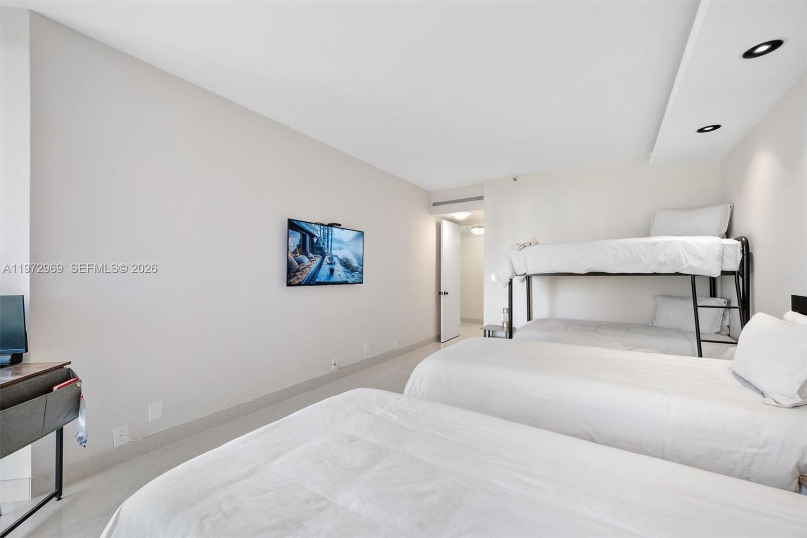 19500 Turnberry Way #5F Aventura, FL 33180