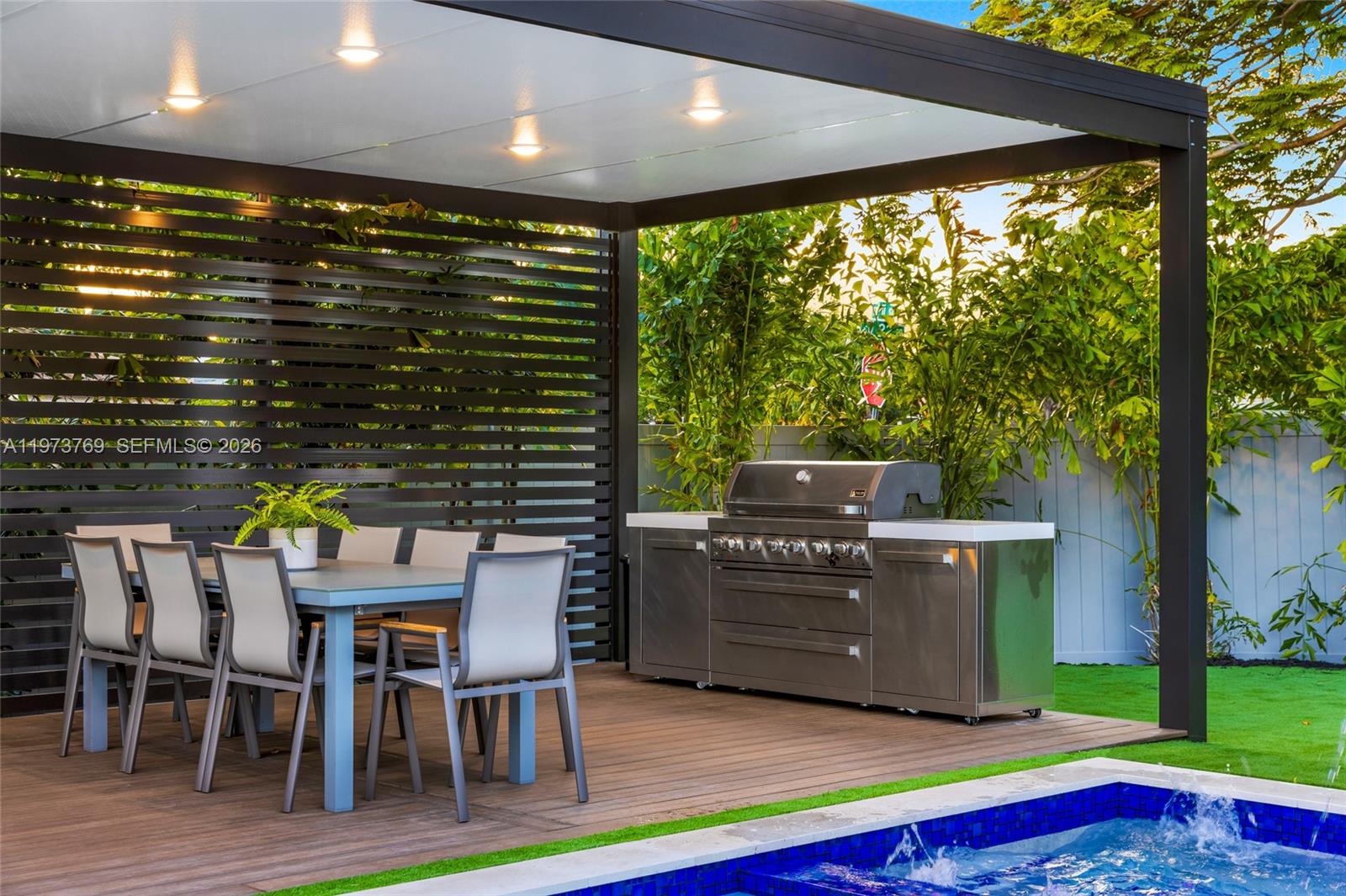 2100 SW 9th Ave Miami, FL 33129