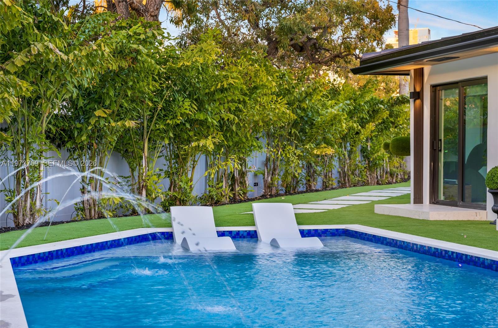 2100 SW 9th Ave Miami, FL 33129