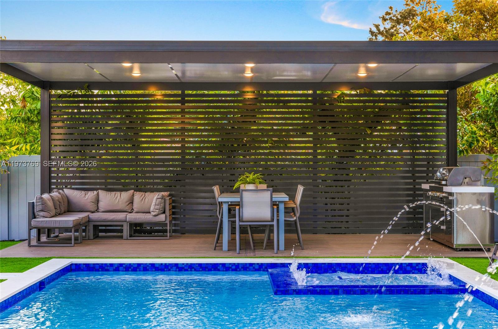 2100 SW 9th Ave Miami, FL 33129