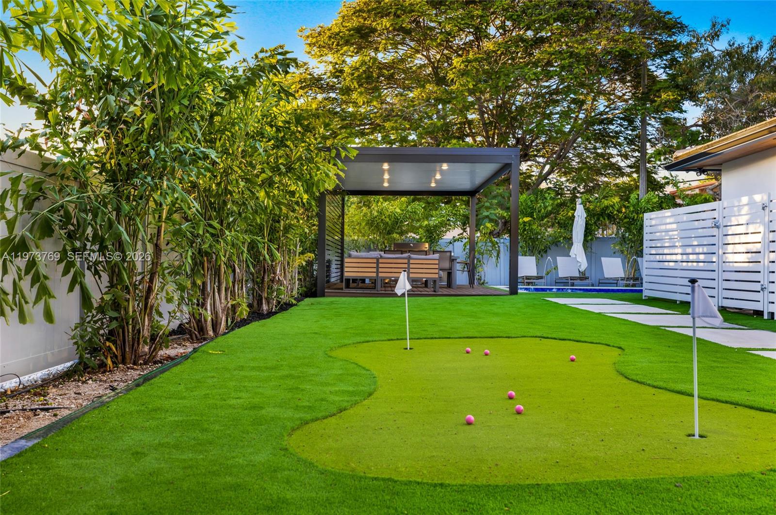 2100 SW 9th Ave Miami, FL 33129